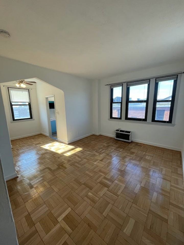 1010 25th St Nw - Photo 7 of 28