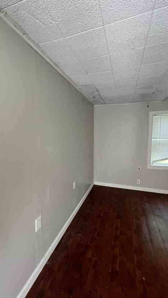 2602 Tanglewood St - Photo 2 of 5