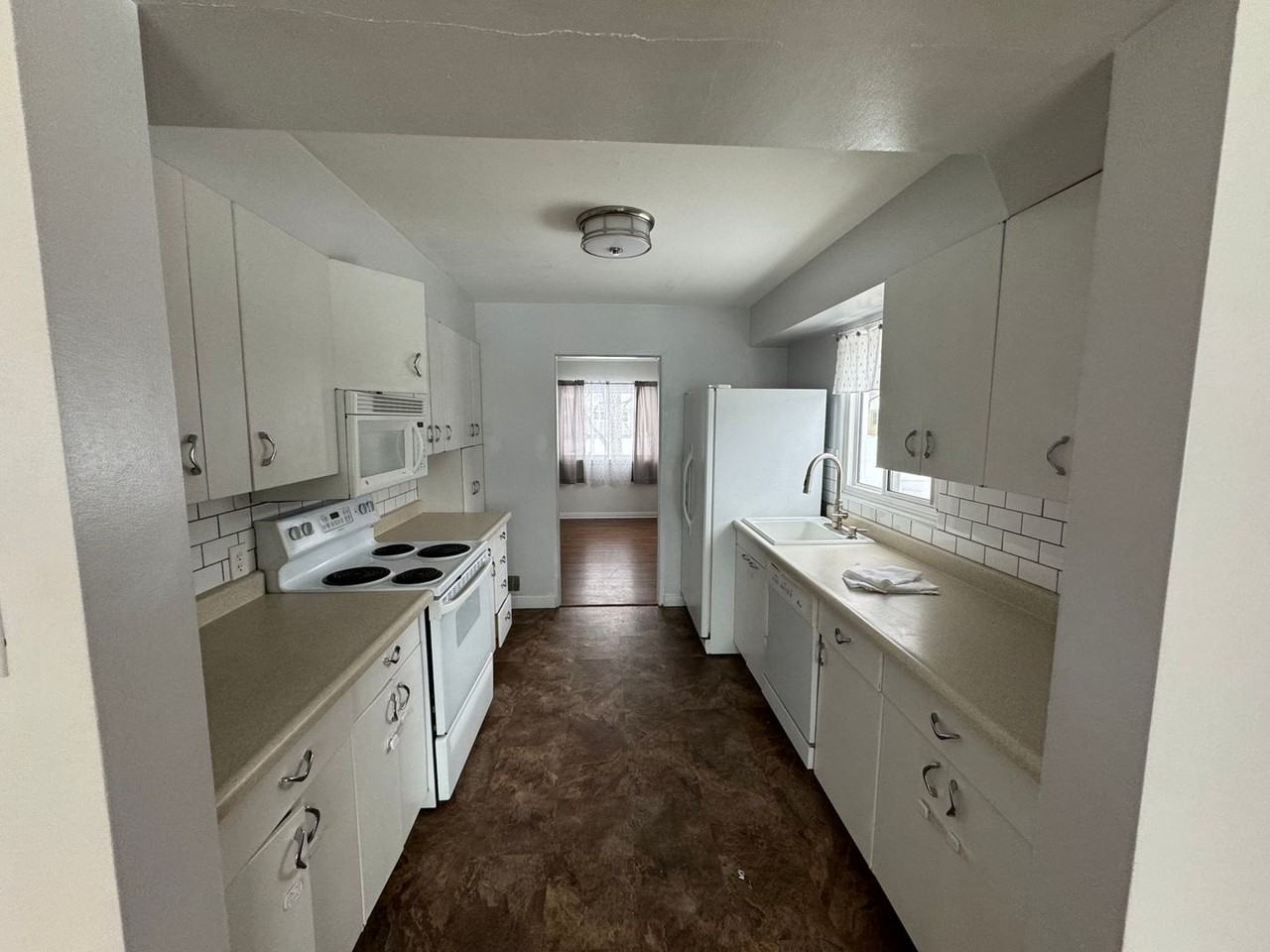 2908 4th Ave S - Photo 4 of 14