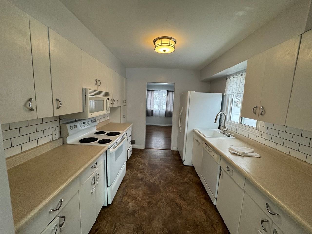 2908 4th Ave S - Photo 6 of 14