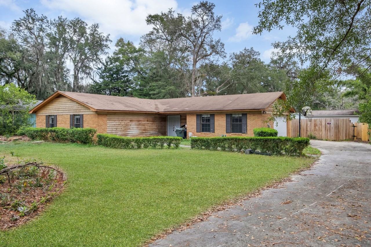 4819 Heathe Dr - Photo 2 of 14