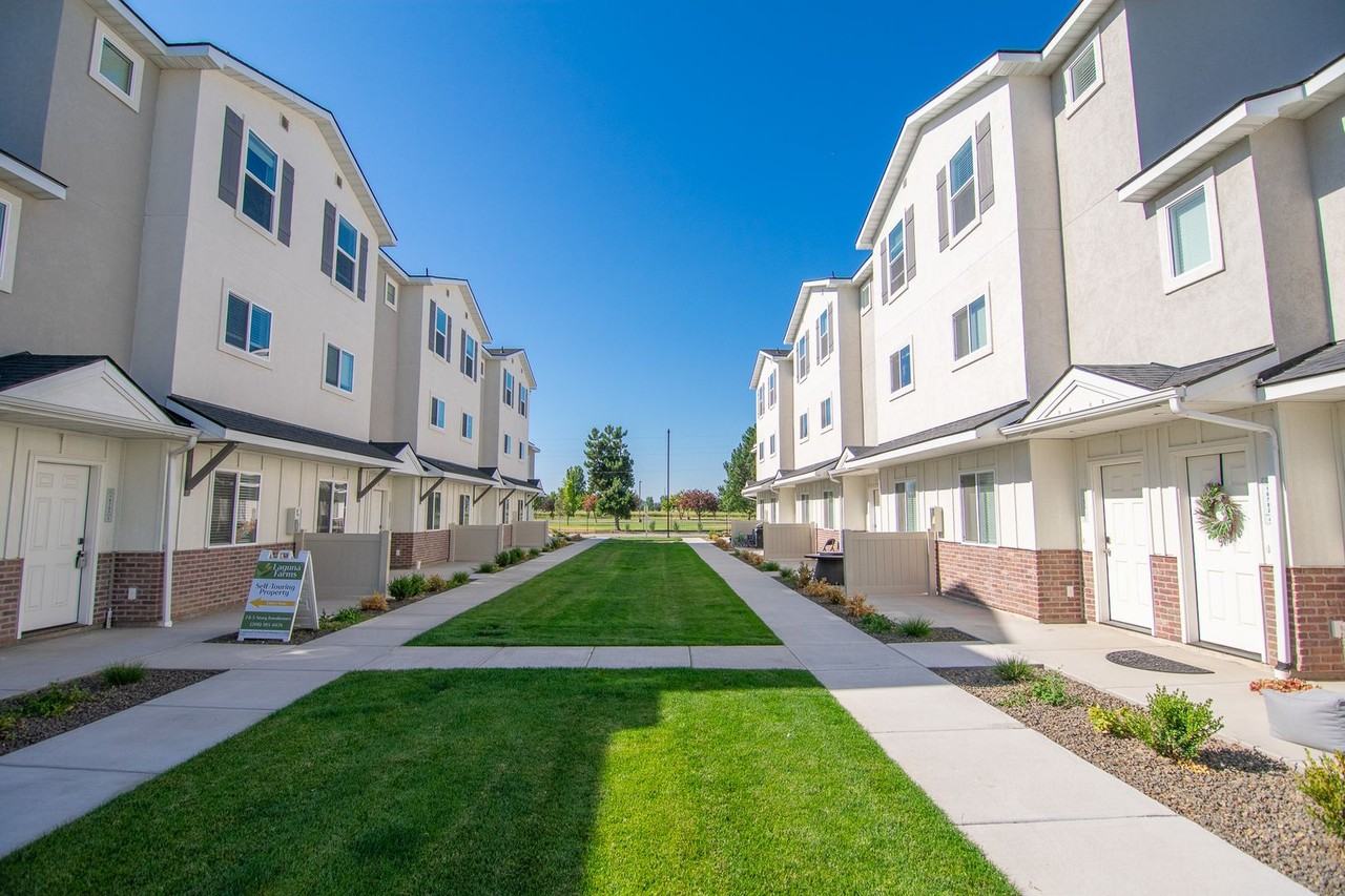 16767 N Macabee Beach Ln #2 - Photo 2 of 21