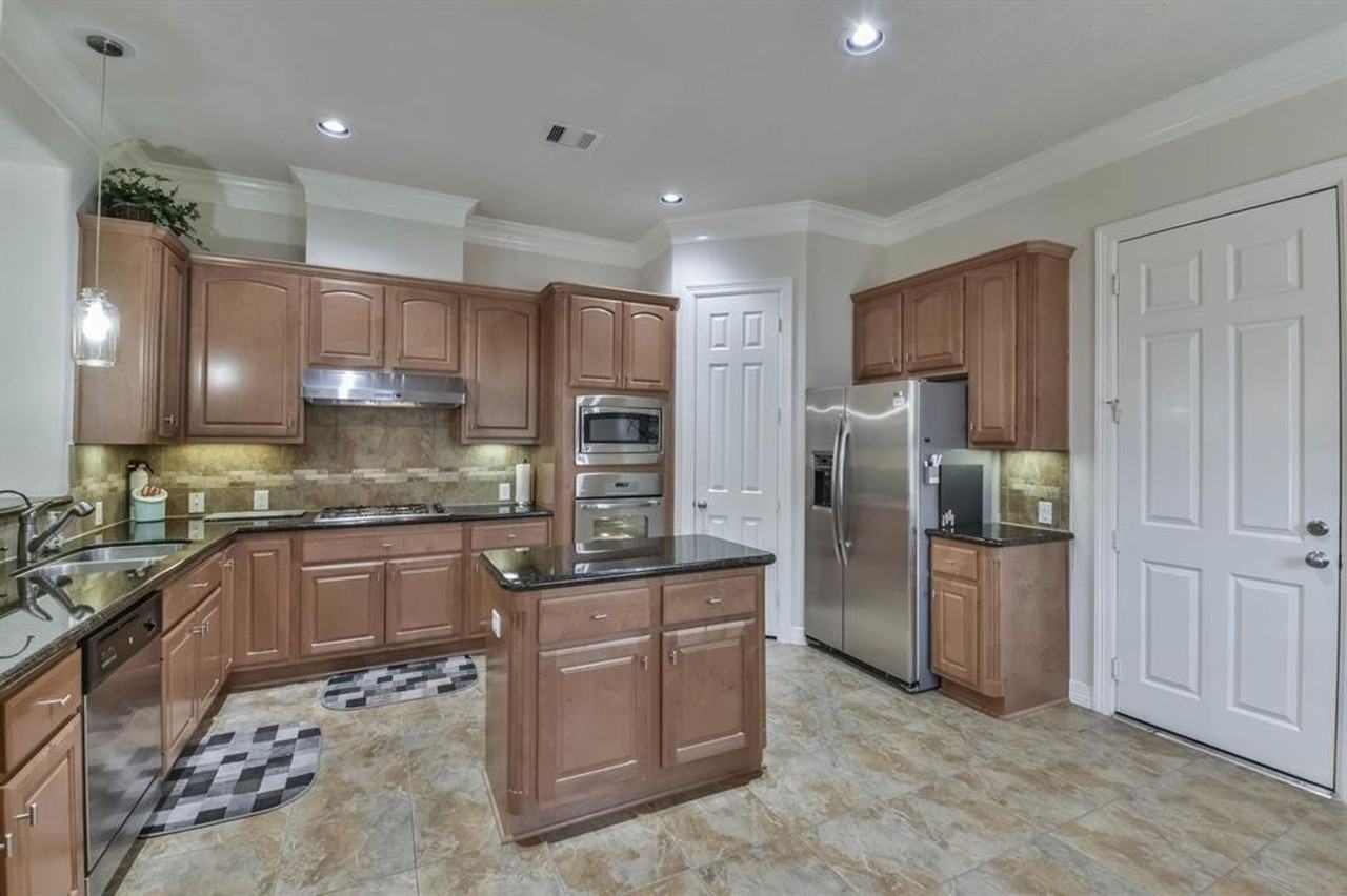 11603 Royal Oaks Trce - Photo 5 of 30