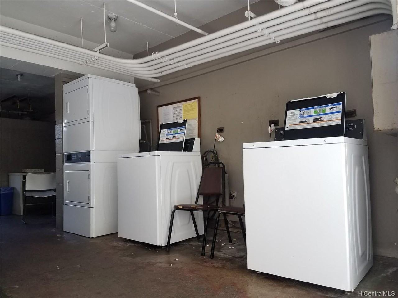 747 Kinau St - Photo 2 of 10