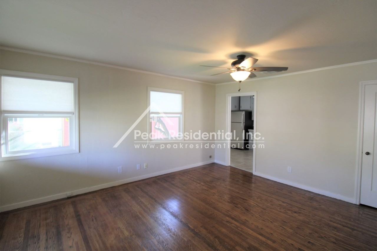 3120 63rd St - Photo 3 of 15