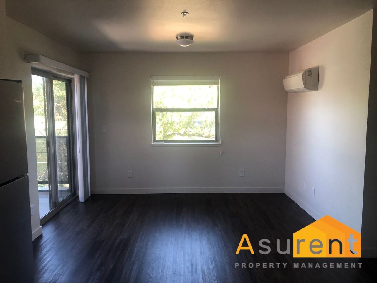 73 N Mountain Ave - Photo 3 of 9