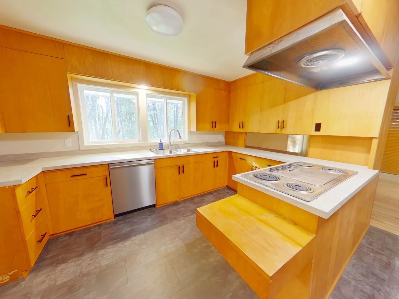 3240 S Louis Ln - Photo 6 of 20