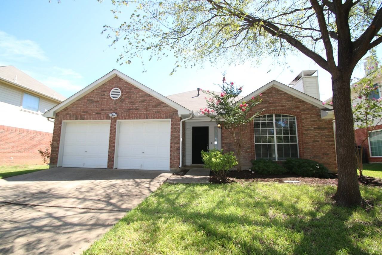 7816 Rogue River Trl - Photo 4 of 32