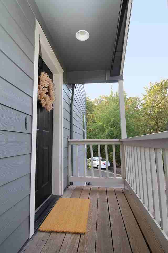 9711 Nw Miller Hill Dr - Photo 3 of 29