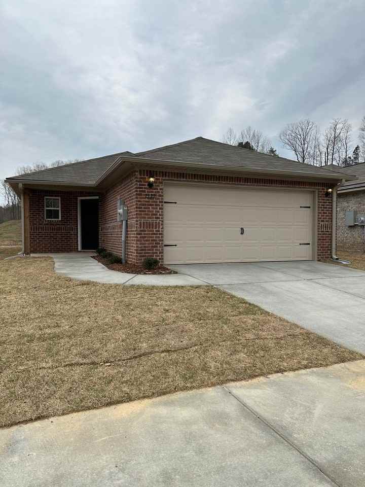 2122 Kilpatrick Lane Northwest - Photo 4 of 22