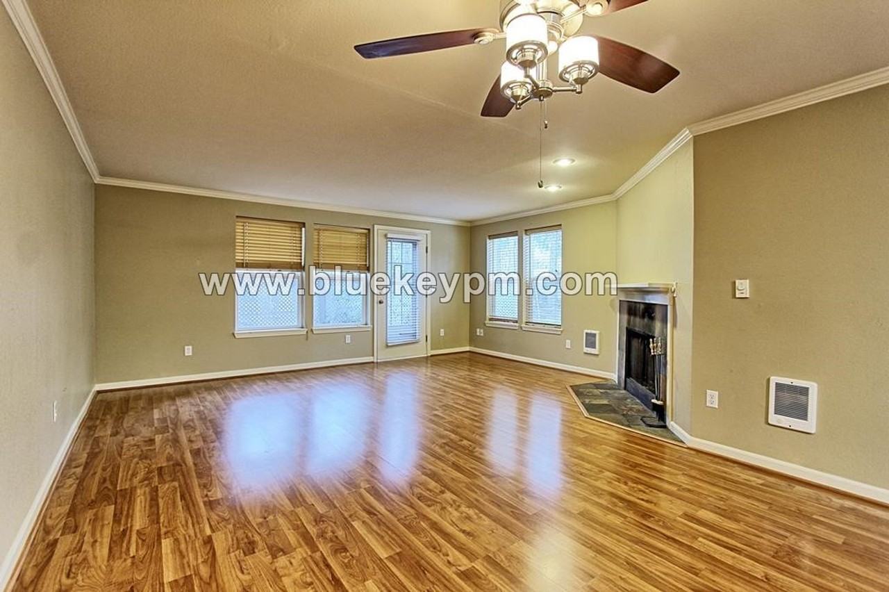 3906 Carman Dr - Photo 3 of 11