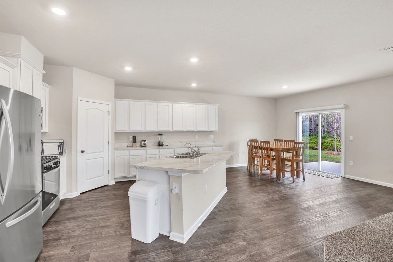 339 Albacete Rd - Photo 2 of 20