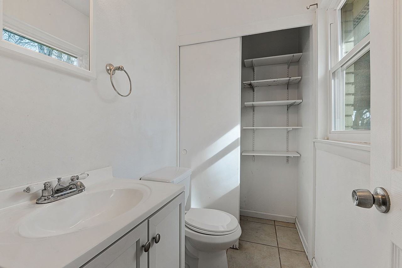 1878 Denver Dr - Photo 4 of 13