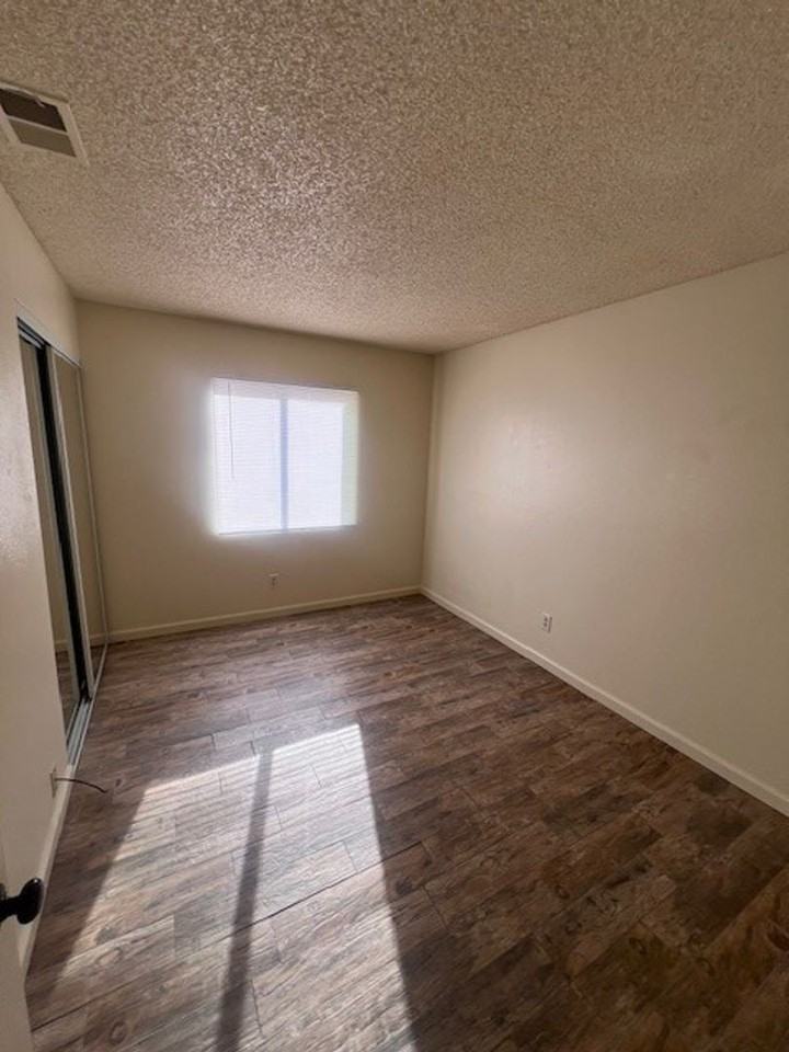 26595 Voyage Ln - Photo 4 of 12