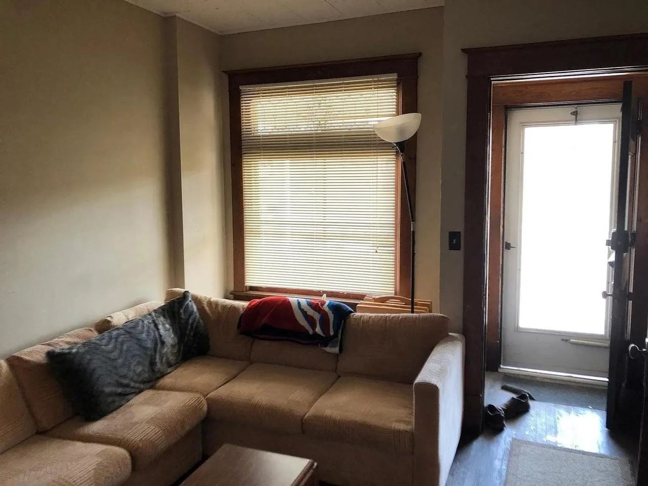 803 Snelling Ave N - Photo 2 of 31