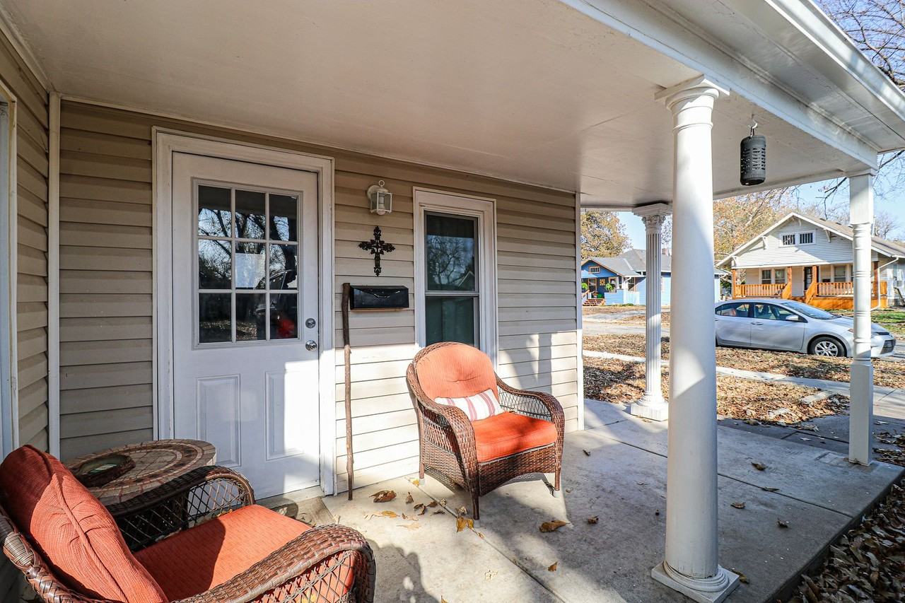 311 Harrison St - Photo 7 of 30
