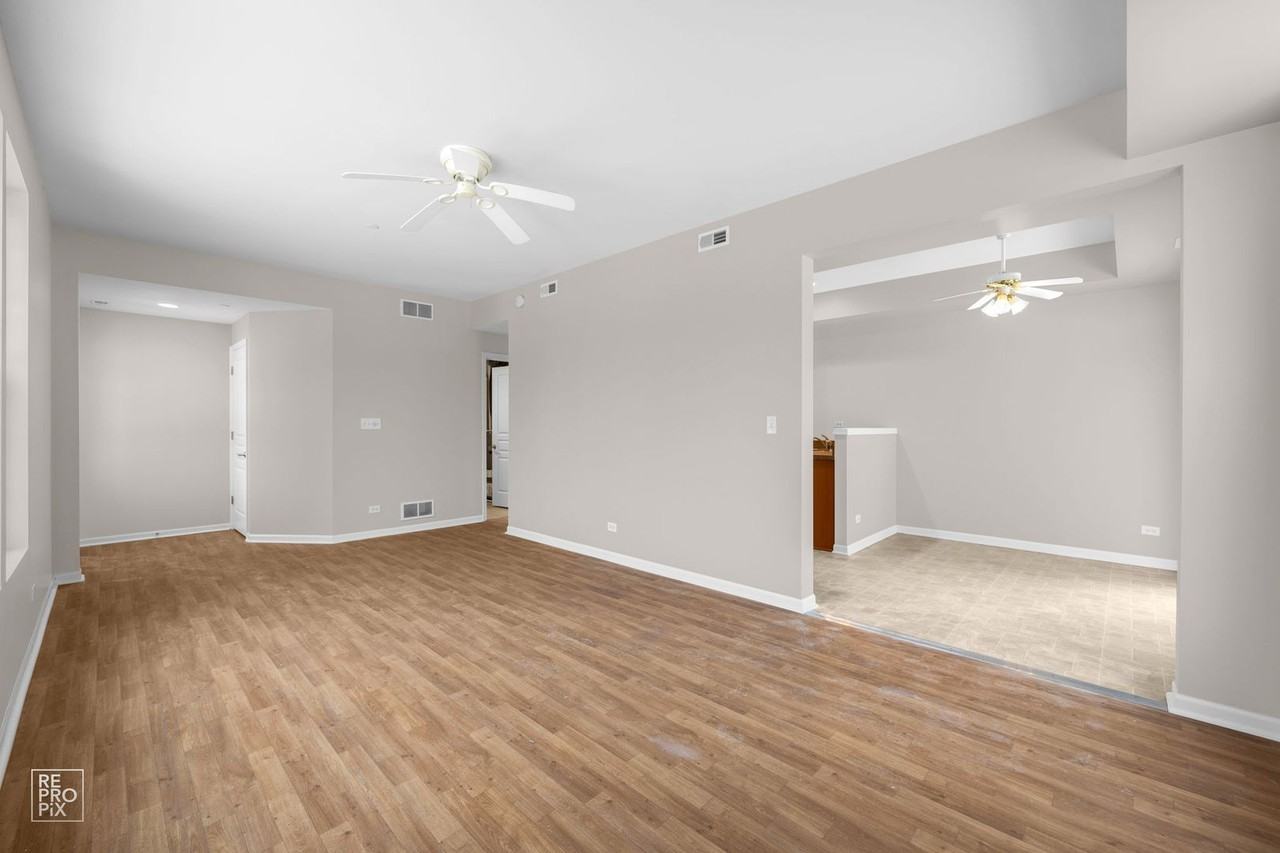 1410 Orchid St - Photo 2 of 10