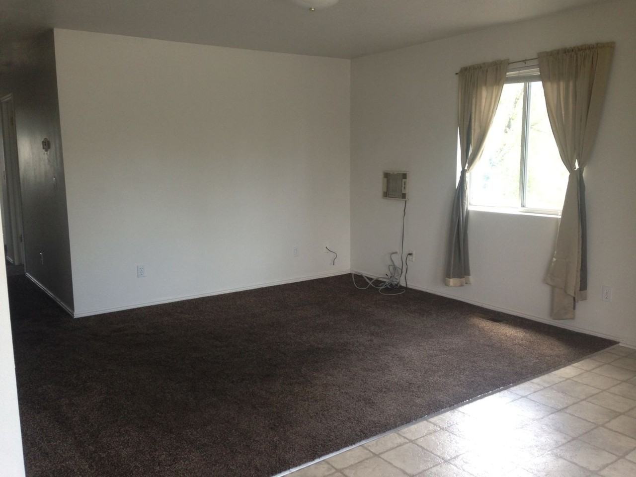 1119 W 425 S - Photo 4 of 14