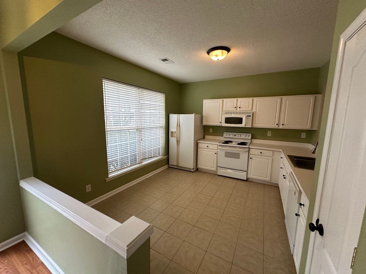 3971 Elizabeth Glen Way - Photo 3 of 25