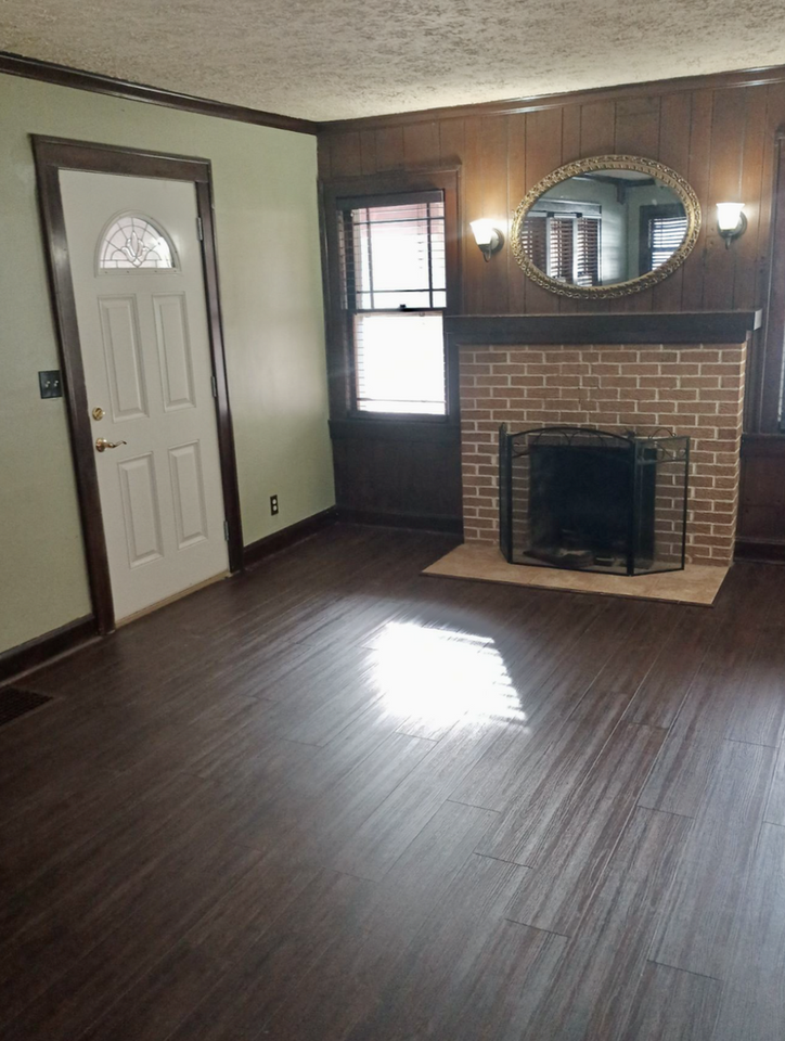 3806 E 96th St - Photo 2 of 14