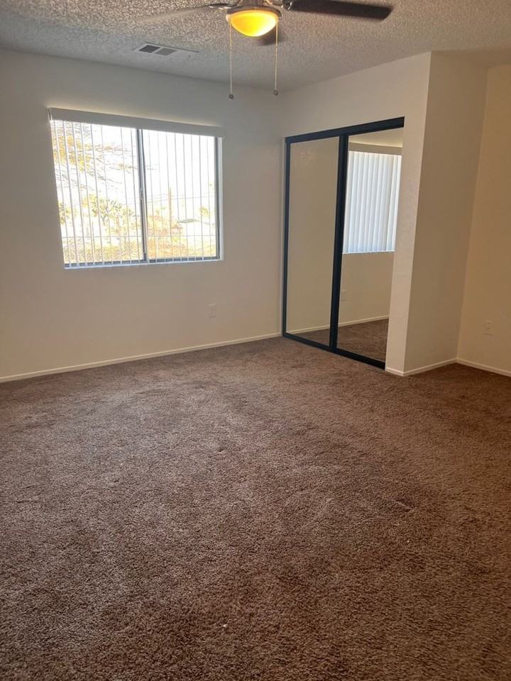 7453 Dumosa Ave - Photo 7 of 21