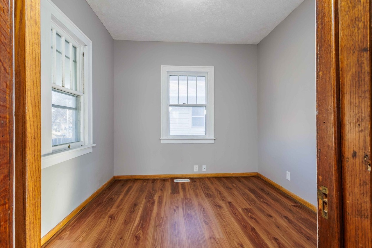 6601 Havelock Ave - Photo 4 of 12