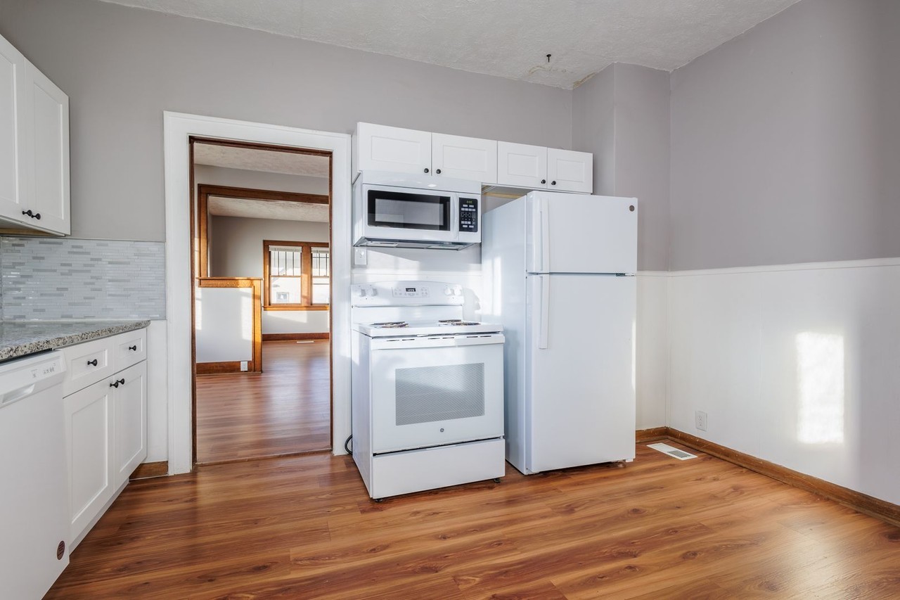 6601 Havelock Ave - Photo 5 of 12