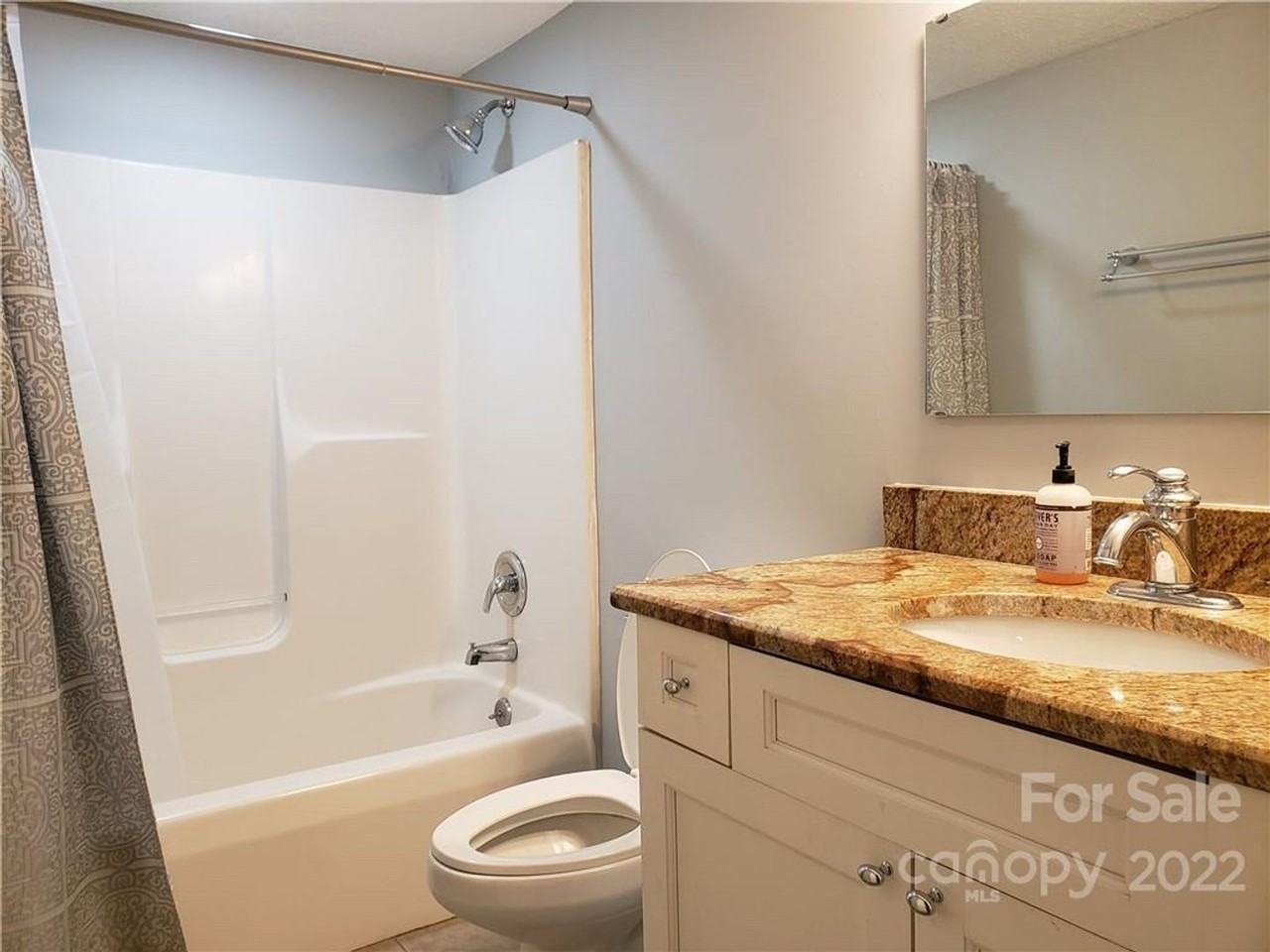 473 Liberty Dr Sw - Photo 3 of 19