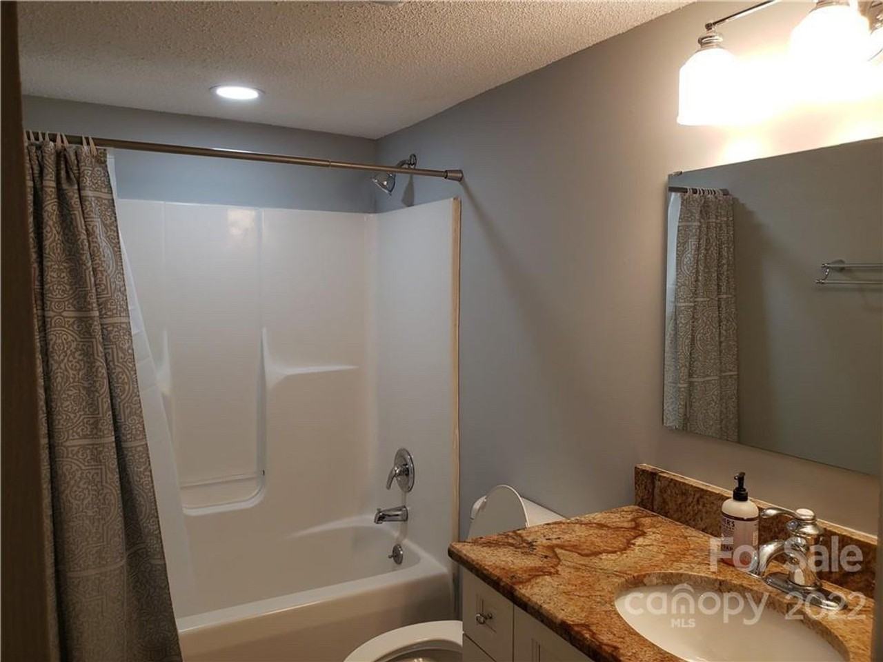 473 Liberty Dr Sw - Photo 5 of 19