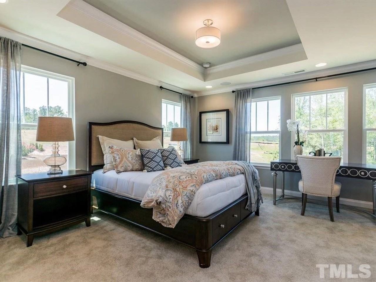 1305 Scholar Dr - Photo 6 of 20