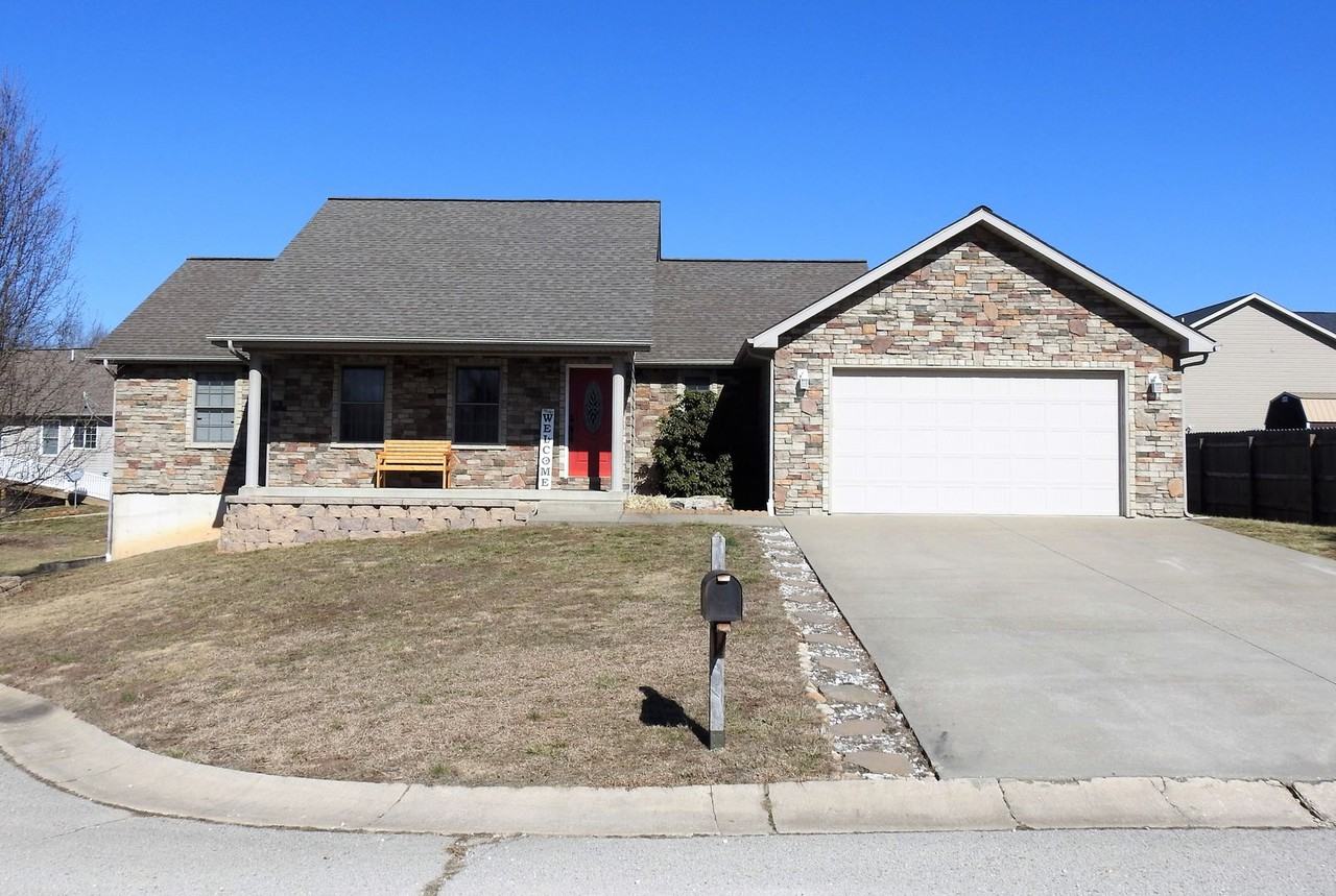 12275 Camden Ct - Photo 3 of 49