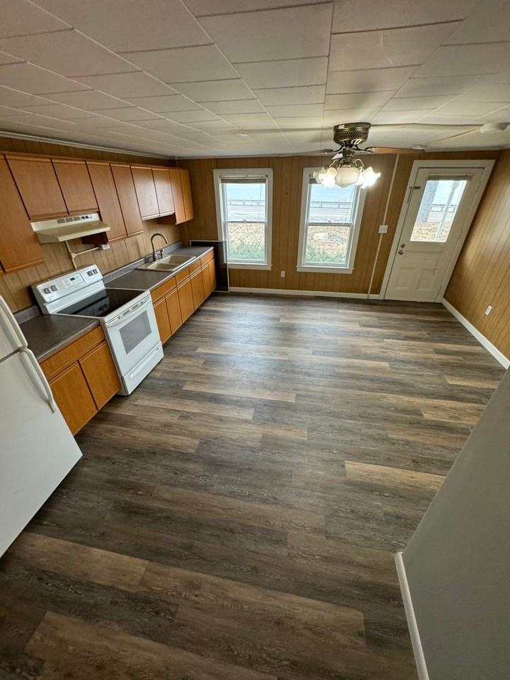 26 Route 7 N #101 - Photo 6 of 27