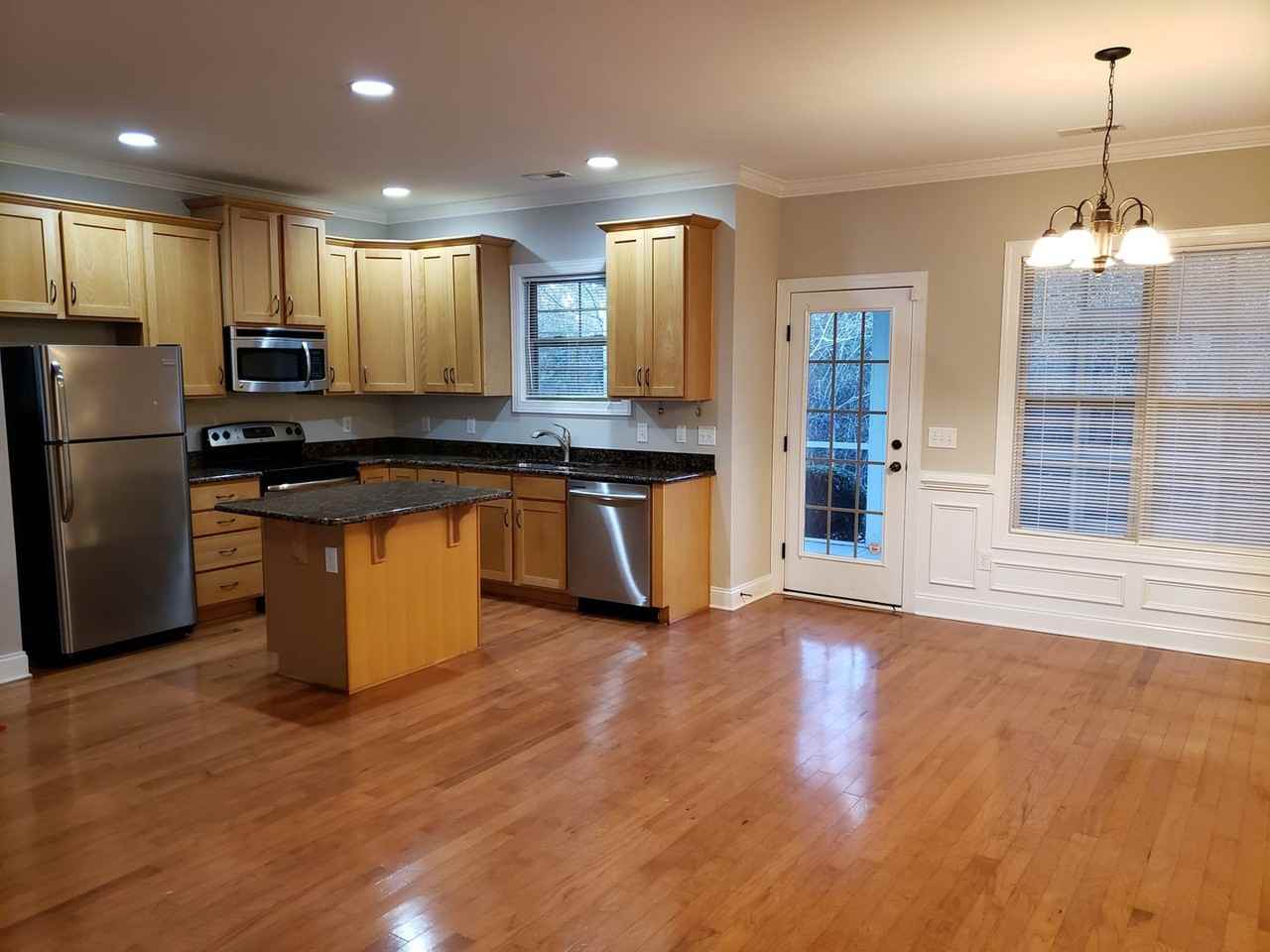 2202 E Oak Bridge Dr - Photo 5 of 31