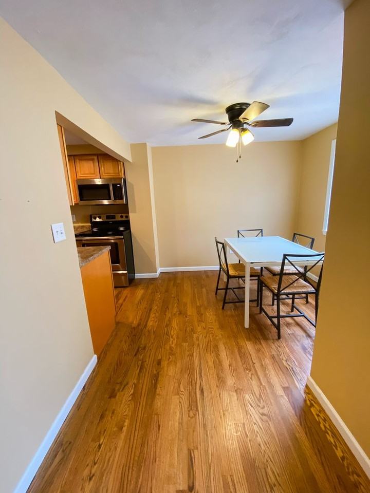 209 Robert Dr - Photo 7 of 31