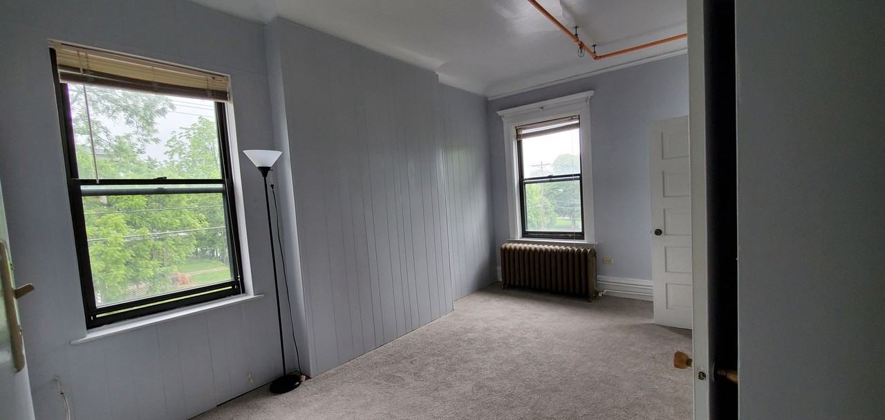 304 S Graham St #2A - Photo 3 of 10