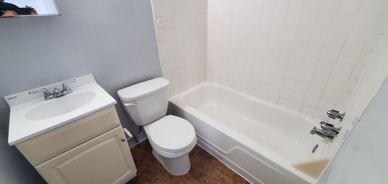 304 S Graham St #2A - Photo 4 of 10