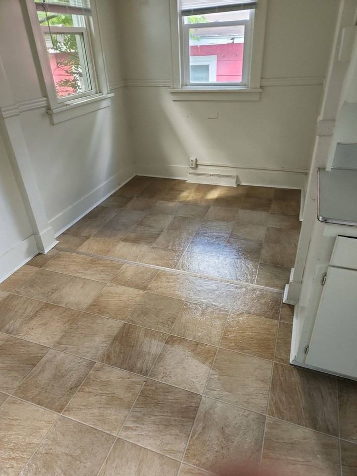 527 South Michigan Avenue - Photo 6 of 22