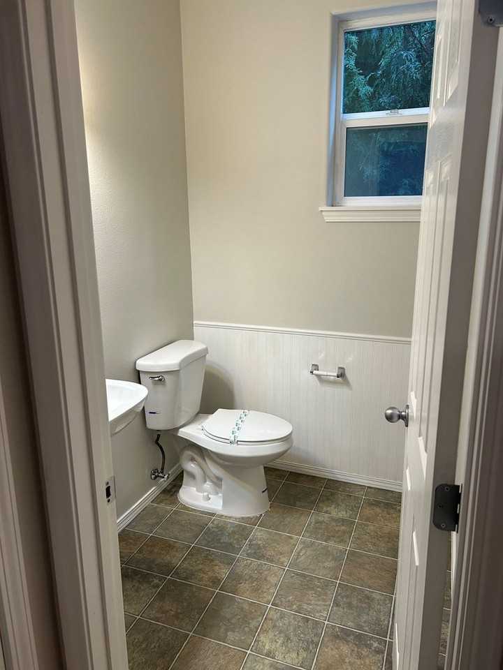 3995 Nw 148th Pl - Photo 7 of 14