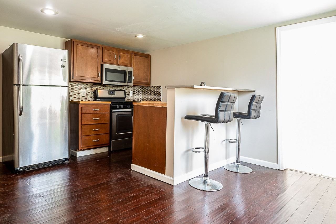 635 Mclain St - Photo 2 of 16