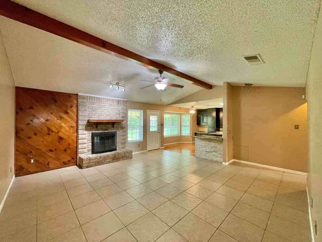 1802 Kenyon St - Photo 2 of 23