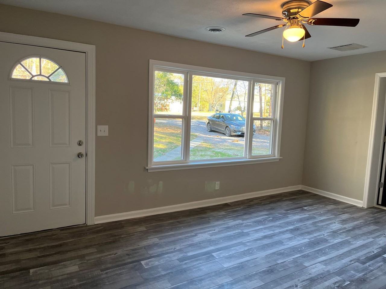 139 Jesters Ln - Photo 2 of 10