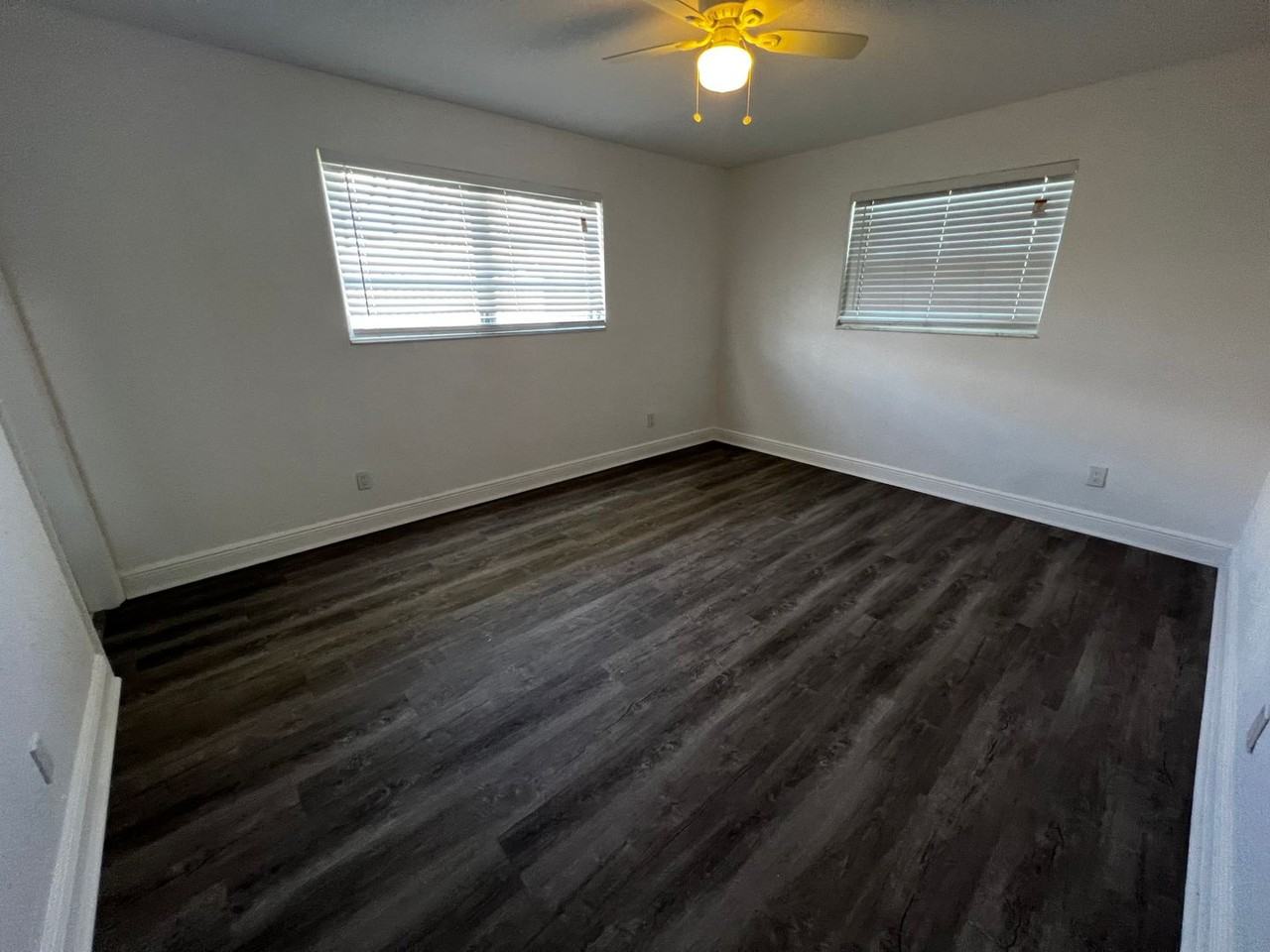 707 N 11th Ave - Photo 5 of 9