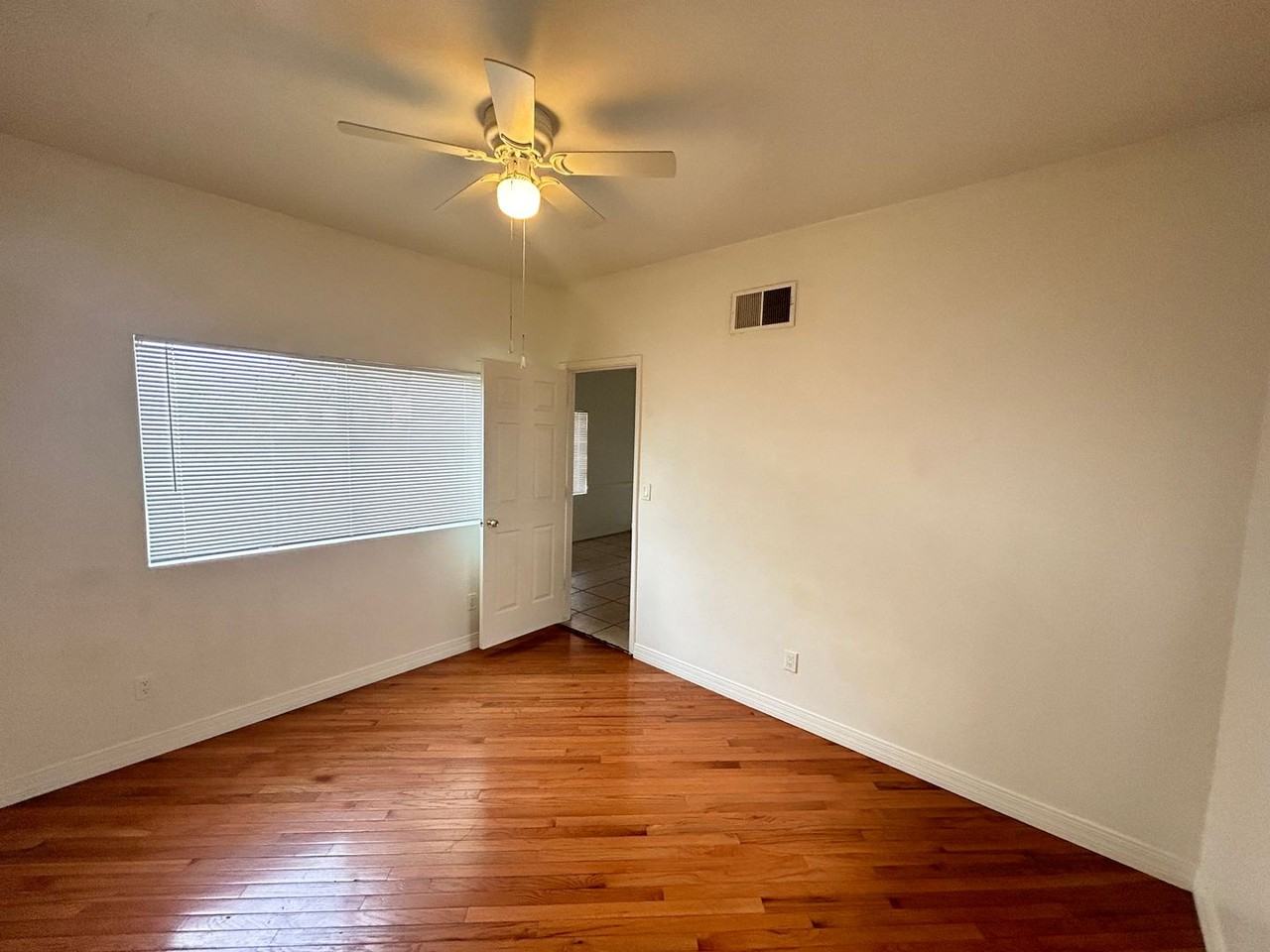 336 W Culver St #3 - Photo 6 of 21