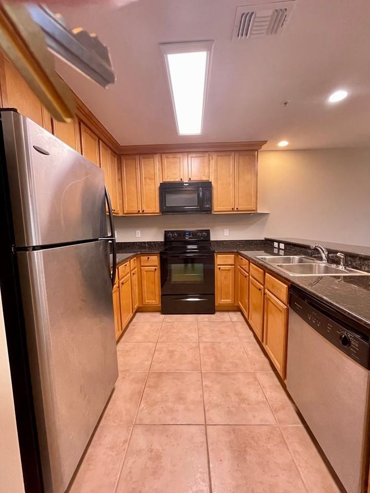 251 Mattie M Kelly Blvd - Photo 5 of 16