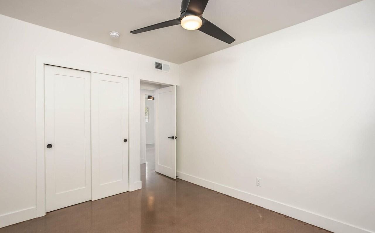 4729 N 24th St - Photo 5 of 47