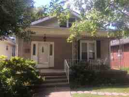 featured image of 810 Aurora Ave