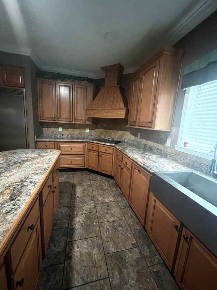 158 Spring Rd - Photo 7 of 20