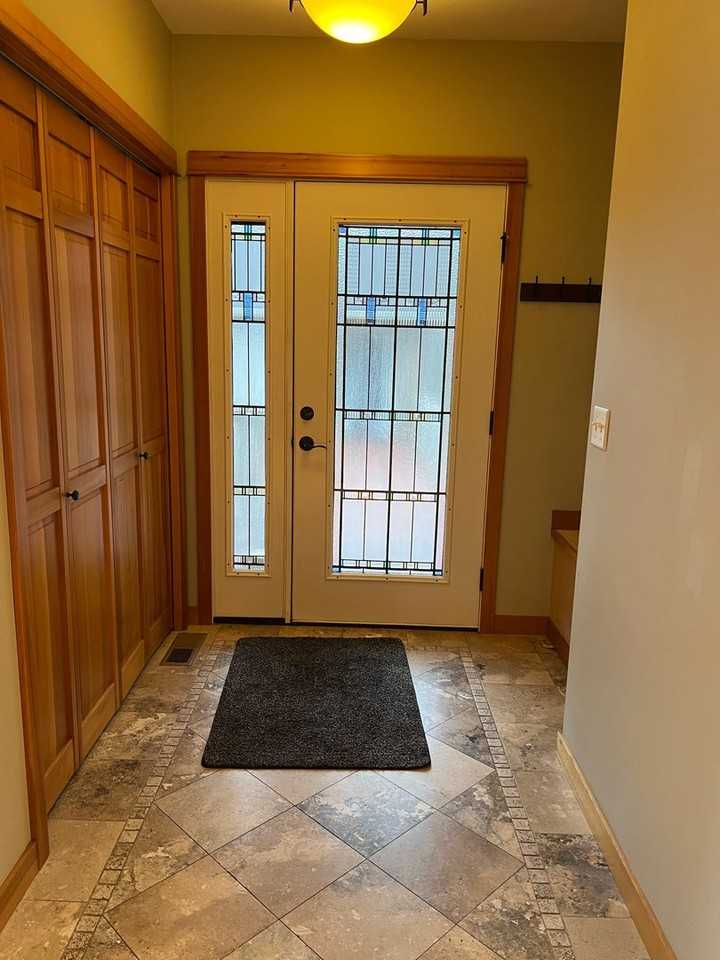 8215 Comox Rd - Photo 2 of 29