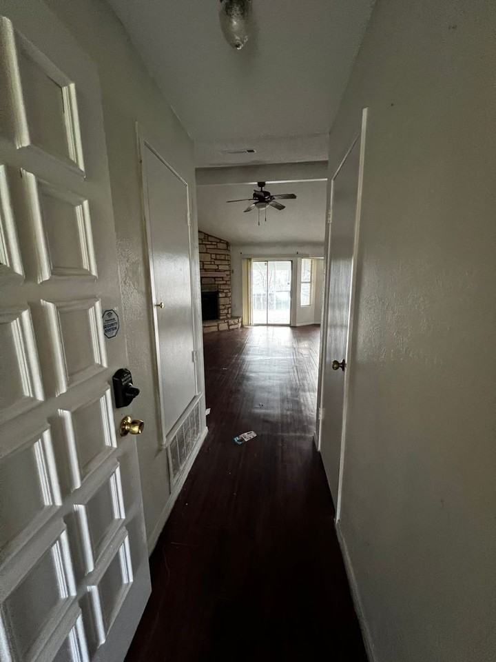 5507 Fence Row - Photo 2 of 17