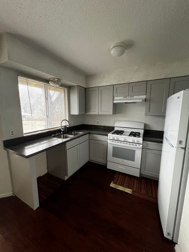 5507 Fence Row - Photo 6 of 17